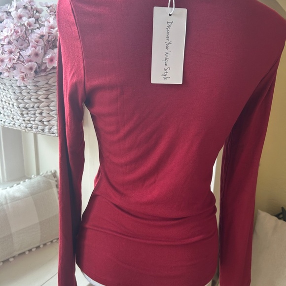 Red Top/Blouse - Picture 8 of 11